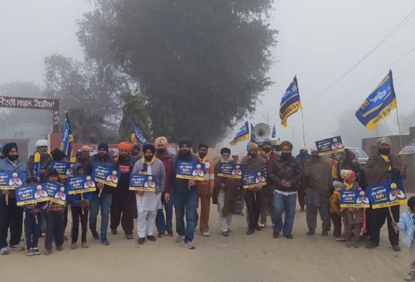 ਜ਼ਿਲ੍ਹਾ ਤਰਨ ਤਾਰਨ ਵਿੱਚ ਯੁੱਧ ਨਸ਼ਿਆਂ ਵਿਰੁੱਧ ਮੁਹਿੰਮ ਦੇ ਦੂਜੇ ਪੜਾਅ ਤਹਿਤ ਕੱਢੀ ਰੈਲੀ ਦਾ ਦ੍ਰਿਸ਼. ਜ਼ਿਲ੍ਹਾ ਤਰਨ ਤਾਰਨ ਵਿੱਚ ਯੁੱਧ ਨਸ਼ਿਆਂ ਵਿਰੁੱਧ ਮੁਹਿੰਮ ਦੇ ਦੂਜੇ ਪੜਾਅ ਤਹਿਤ ਕੱਢੀ ਰੈਲੀ ਦਾ ਦ੍ਰਿਸ਼.