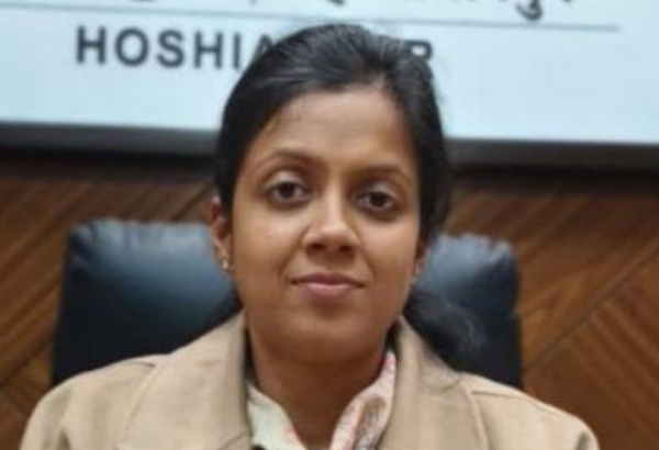 ਜ਼ਿਲਾ ਮੈਜਿਸਟਰੇਟ-ਕਮ-ਡਿਪਟੀ ਕਮਿਸ਼ਨਰ ਆਸ਼ਿਕਾ ਜੈਨ।