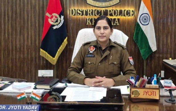 ਸੀਨੀਅਰ ਪੁਲਿਸ ਕਪਤਾਨ (ਐਸ.ਐਸ.ਪੀ) ਖੰਨਾ ਡਾ. ਜੋਤੀ ਯਾਦਵ ਬੈਂਸ ਜਾਣਕਾਰੀ ਦਿੰਦੇ ਹੋਏ।