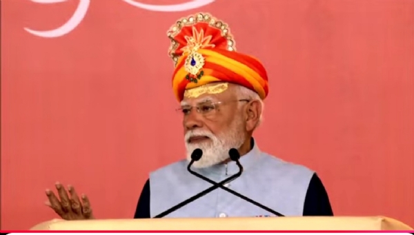 ਸੋਮਨਾਥ ਸਵਾਭਿਮਾਨ ਪਰਵ ਵਿਖੇ ਇਕੱਠ ਨੂੰ ਸੰਬੋਧਨ ਕਰਦੇ ਹੋਏ ਪ੍ਰਧਾਨ ਮੰਤਰੀ ਨਰਿੰਦਰ ਮੋਦੀ। ਸੋਮਨਾਥ ਸਵਾਭਿਮਾਨ ਪਰਵ ਵਿਖੇ ਇਕੱਠ ਨੂੰ ਸੰਬੋਧਨ ਕਰਦੇ ਹੋਏ ਪ੍ਰਧਾਨ ਮੰਤਰੀ ਨਰਿੰਦਰ ਮੋਦੀ।