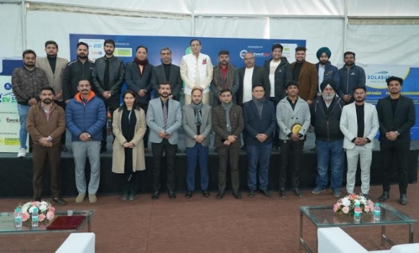 ਪੀ. ਐਚ. ਡੀ. ਸੀ. ਸੀ. ਆਈ. ਦਾ ਚੌਥਾ ਨਵਿਆਉਣਯੋਗ ਊਰਜਾ ਅਤੇ ਇਲੈਕਟ੍ਰਿਕ ਵਾਹਨ ਐਕਸਪੋ ਦੀ ਸਮਾਪਤੀ ਦਾ ਦ੍ਰਿਸ਼।