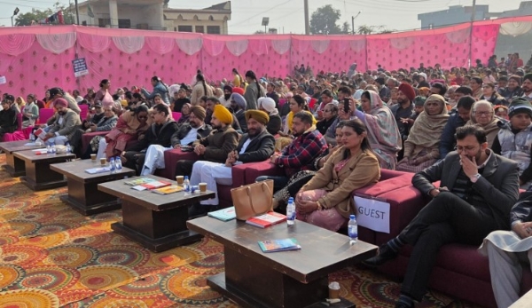 ਧੂਰੀ ਵਿਖੇ ਪਰਿਵਰਤਨ ਸੰਸਥਾਂ ਵੱਲੋਂ ਮਨਾਈ ਧੀਆਂ ਦੀ ਲੋਹੜੀ ਦਾ ਦ੍ਰਿਸ਼।