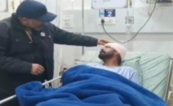 ਹਸਪਤਾਲ ’ਚ ਦਾਖਲ ਨੌਜਵਾਨ।