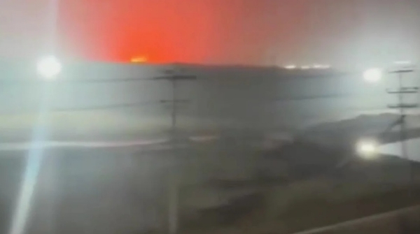 ਕਾਕਸ ਬਾਜ਼ਾਰ ਦੇ ਮਾਤਾਰਬਾੜੀ ਥਰਮਲ ਪਾਵਰ ਪਲਾਂਟ ਵਿੱਚ ਸੋਮਵਾਰ ਰਾਤ ਲਗਭਗ 9:15 ਵਜੇ ਅੱਗ ਲੱਗ ਗਈ। ਫੋਟੋ: ਢਾਕਾ ਟ੍ਰਿਬਿਊਨ