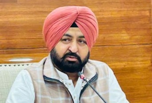 ਪੰਜਾਬ ਦੇ ਮਕਾਨ ਉਸਾਰੀ ਅਤੇ ਸ਼ਹਿਰੀ ਵਿਕਾਸ ਮੰਤਰੀ ਹਰਦੀਪ ਸਿੰਘ ਮੁੰਡੀਆਂ।