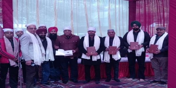 ਨਵੇਂ ਸਾਲ ਦੀ ਆਮਦ ਅਤੇ ਮਾਘੀ ਦੇ ਪਵਿੱਤਰ ਦਿਹਾੜੇ ਮੌਕੇ ਸ੍ਰੀ ਸੁਖਮਨੀ ਸਾਹਿਬ ਦਾ ਪਾਠ ਕਰਵਾਇਆ