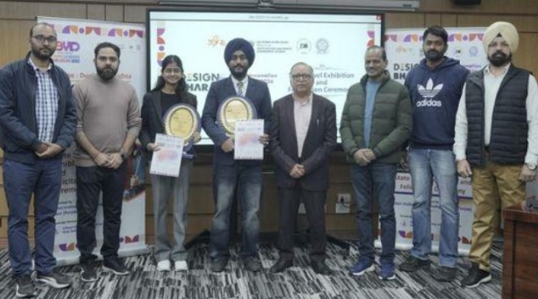 ਆਈ. ਆਈ. ਟੀ. ਰੋਪੜ ਵਿਖੇ ਆਯੋਜਿਤ ਰਾਜ ਪੱਧਰੀ ਪ੍ਰਦਰਸ਼ਨੀ ਅਤੇ ਸਨਮਾਨ ਸਮਾਰੋਹ ਦਾ ਦ੍ਰਿਸ਼।