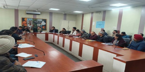 ਡਿਪਟੀ ਕਮਿਸ਼ਨਰ ਨੇ ਗਣਤੰਤਰ ਦਿਵਸ ਸਮਾਗਮ ਦੀ ਤਿਆਰੀ ਸਬੰਧੀ ਵਿਭਾਗੀ ਅਧਿਕਾਰੀਆਂ ਨਾਲ ਕੀਤੀ ਮੀਟਿੰਗ