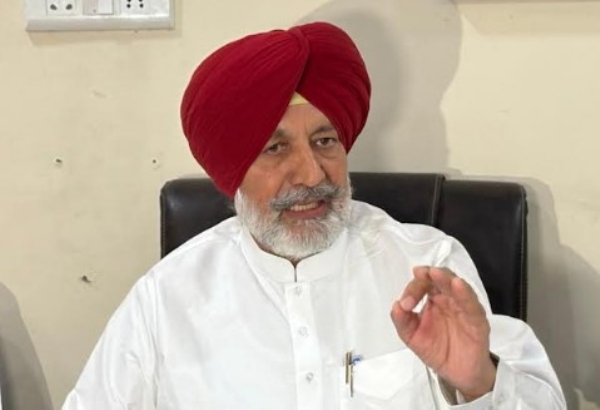 ਸੀਨੀਅਰ ਕਾਂਗਰਸੀ ਆਗੂ ਅਤੇ ਸਾਬਕਾ ਸਿਹਤ ਮੰਤਰੀ ਬਲਬੀਰ ਸਿੰਘ ਸਿੱਧੂ।