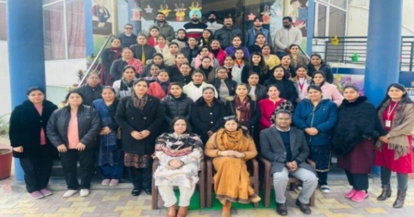 ਦੇਸ਼ ਭਗਤ ਗਲੋਬਲ ਸਕੂਲ (ਡੀਬੀਜੀਐਸ) ਵਿਖੇ ਕਰਵਾਈ ਗਈ ਵਰਕਸ਼ਾਪ ਉਪਰੰਤ ਦਾ ਦ੍ਰਿਸ਼।