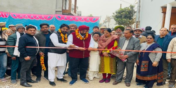 ਵਿਧਾਇਕ ਕੁਲਜੀਤ ਰੰਧਾਵਾ ਵੱਲੋਂ 1.25 ਕਰੋੜ ਰੁਪਏ ਦੀ ਲਾਗਤ ਨਾਲ ਹੋਏ ਵਿਕਾਸ ਕਾਰਜ ਲੋਕਾਂ ਨੂੰ ਸਮਰਪਿਤ