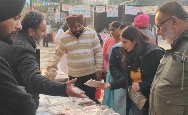 ‘ਮੇਲਾ ਜਾਗਦੇ ਜੁਗਨੂੰਆਂ ਦਾ’ ਦਾ ਦ੍ਰਿਸ਼।