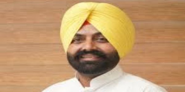 ਪੰਜਾਬ ਦੀਆਂ ਬੱਸਾਂ ਵਿੱਚ ਪਾਰਦਰਸ਼ਤਾ, ਕੁਸ਼ਲਤਾ ਅਤੇ ਯਾਤਰੀਆਂ ਦੀਆਂ ਸਹੂਲਤਾਂ ਵਿੱਚ ਵਾਧਾ ਕਰੇਗੀ ਸਮਾਰਟ ਟਿਕਟਿੰਗ: ਲਾਲਜੀਤ ਸਿੰਘ ਭੁੱਲਰ