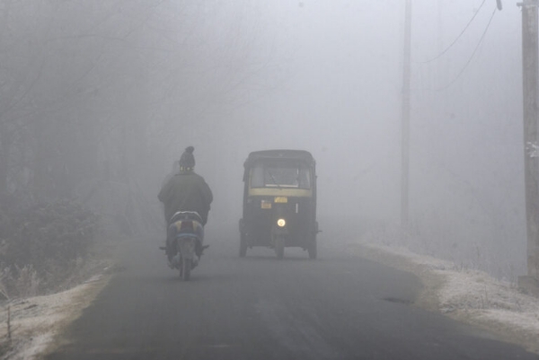 ਸ੍ਰੀਨਗਰ ਵਿੱਚ ਘੱਟੋ-ਘੱਟ ਤਾਪਮਾਨ ਮਨਫ਼ੀ 4.7 ਡਿਗਰੀ ਸੈਲਸੀਅਸ ਦਰਜ ਕੀਤਾ ਗਿਆ, ਜਦੋਂ ਕਿ ਸੋਨਮਰਗ ਘਾਟੀ ਦਾ ਸਭ ਤੋਂ ਠੰਡਾ ਸਥਾਨ ਰਿਹਾ।