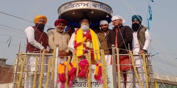 ਮੰਤਰੀ ਚੀਮਾ, ਅਰੋੜਾ, ਸੰਸਦ ਮੈਂਬਰ ਮੀਤ ਹੇਅਰ ਅਤੇ ਵਿਧਾਇਕ ਪੰਡੋਰੀ ਸਮੇਤ ਹੋਰ ਆਗੂਆਂ ਵਲੋਂ ਸ਼ਹੀਦ ਸੇਵਾ ਸਿੰਘ ਠੀਕਰੀਵਾਲਾ ਨੂੰ ਸ਼ਰਧਾਂਜਲੀ ਭੇਂਟ