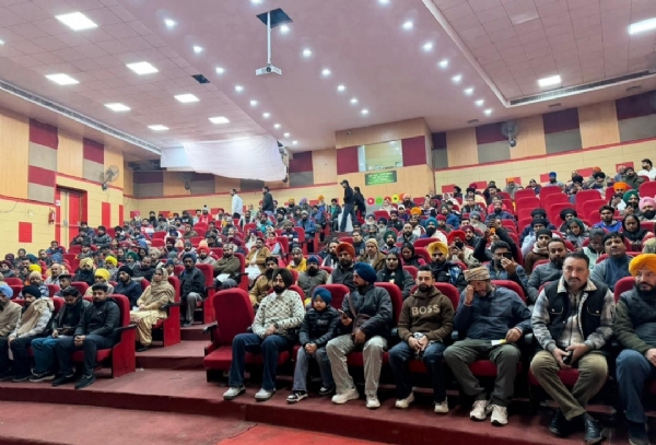 ਸ਼ਿਵ ਕੁਮਾਰ ਬਟਾਲਵੀ ਕਲਾ ਅਤੇ ਸੱਭਿਆਚਾਰਕ ਕੇਂਦਰ ਬਟਾਲਾ ਵਿੱਚ ਕਰਵਾਏ ਛੇਵੇਂ ਸੈਮੀਨਾਰ ਦਾ ਦ੍ਰਿਸ਼.