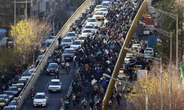 ਈਰਾਨ ਦੀ ਰਾਜਧਾਨੀ ਤਹਿਰਾਨ ਸਮੇਤ ਕਈ ਸ਼ਹਿਰਾਂ ਵਿੱਚ ਵਿਰੋਧ ਪ੍ਰਦਰਸ਼ਨ ਹੋ ਰਹੇ ਹਨ। ਫੋਟੋ: ਇੰਟਰਨੈੱਟ ਮੀਡੀਆ