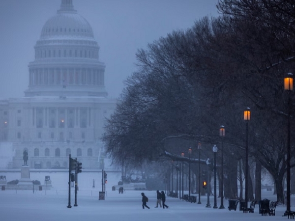 ਵਾਸ਼ਿੰਗਟਨ ਡੀਸੀ ਵਿੱਚ ਭਾਰੀ ਬਰਫ਼ਬਾਰੀ