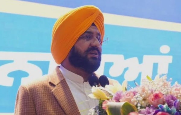 ਮੰਤਰੀ ਤਰੁਨਪ੍ਰੀਤ ਸਿੰਘ ਸੌਂਦ ਸੰਬੋਧਨ ਕਰਦੇ ਹੋਏ।