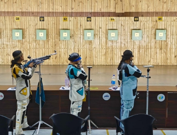 ਸਕੂਲ ਆਫ਼ ਐਮੀਨੈਂਸ ਬਟਾਲਾ ਦੀ ਵਿਦਿਆਰਥਣ ਜਸਕੀਰਤ ਕੌਰ ਸੋਹਲ ਦੀ ਭਾਰਤੀ ਸ਼ੂਟਿੰਗ ਟੀਮ ਟ੍ਰਾਇਲ ਦੌਰਾਨ.