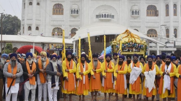 ਗੁ. ਸਿੰਘ ਸ਼ਹੀਦਾਂ ਸੋਹਾਣਾ ਵਿਖੇ ਸ੍ਰੀ ਗੁਰੂ ਗੋਬਿੰਦ ਸਿੰਘ ਜੀ ਮਹਾਰਾਜ ਦੇ ਪ੍ਰਕਾਸ਼ ਪੁਰਬ ਦੀ ਖੁਸ਼ੀ ’ਚ ਸਜਾਏ ਨਗਰ ਕੀਰਤਨ ਦਾ ਦ੍ਰਿਸ਼। ਗੁ. ਸਿੰਘ ਸ਼ਹੀਦਾਂ ਸੋਹਾਣਾ ਵਿਖੇ ਸ੍ਰੀ ਗੁਰੂ ਗੋਬਿੰਦ ਸਿੰਘ ਜੀ ਮਹਾਰਾਜ ਦੇ ਪ੍ਰਕਾਸ਼ ਪੁਰਬ ਦੀ ਖੁਸ਼ੀ ’ਚ ਸਜਾਏ ਨਗਰ ਕੀਰਤਨ ਦਾ ਦ੍ਰਿਸ਼।