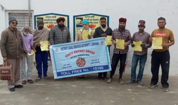 ਸੈਂਟਰਲ ਜੇਲ੍ਹ, ਬੋਰਸਟਲ ਜੇਲ੍ਹ ਅਤੇ ਜਨਾਨਾ ਜੇਲ੍ਹ ਵਿਖੇ ਨਸ਼ਿਆਂ ਵਿਰੋਧੀ ਲਗਾਏ ਜਾਗਰੂਕਤਾ ਕੈਂਪ ਦਾ ਦ੍ਰਿਸ਼।