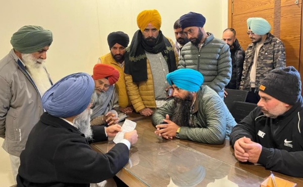 ਵਿਧਾਇਕ ਹਰਮੀਤ ਸਿੰਘ ਸੰਧੂ ਜਾਣਕਾਰੀ ਸਾਝੀਂ ਕਰਨ ਮੌਕੇ।