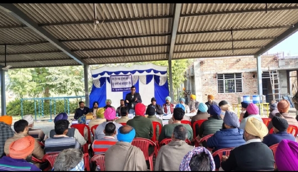 ਪਸ਼ੂ ਪਾਲਣ ਵਿਭਾਗ ਵੱਲੋਂ ਪਿੰਡ ਕੱਖਾਂਵਾਲੀ ਵਿਖੇ ਲਗਾਏ ਕਿਸਾਨ ਕ੍ਰੈਡਿਟ ਕਾਰਡ ਸਕੀਮ ਅਧੀਨ ਪਸ਼ੂ ਭਲਾਈ ਅਤੇ ਜਾਗਰੂਕਤਾ ਕੈਂਪ ਦਾ ਦ੍ਰਿਸ਼.