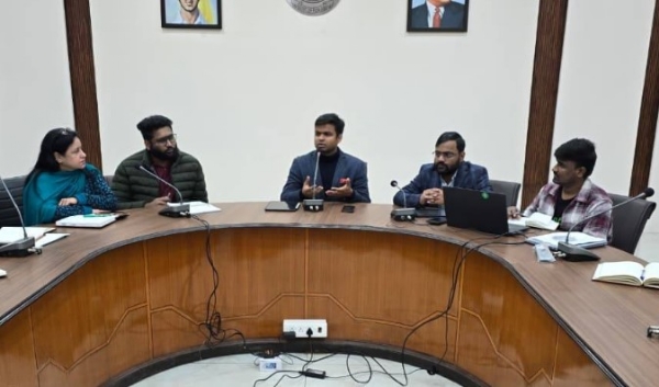 ਡੀ. ਸੀ. ਲੁਧਿਆਣਾ ਜ਼ਿਲ੍ਹਾ ਪ੍ਰੋਜੈਕਟ ਪ੍ਰਬੰਧਨ ਯੂਨਿਟ (ਡੀ.ਪੀ.ਐਮ.ਯੂ) ਦੀ ਸ਼ੁਰੂਆਤ ਲਈ ਮੀਟਿੰਗ ਦੌਰਾਨ।