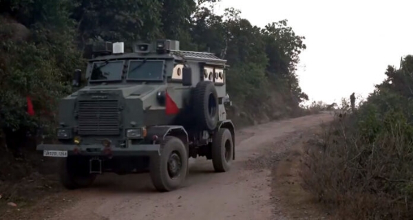 ਕਠੂਆ ਵਿੱਚ ਅੱਤਵਾਦੀਆਂ ਨੂੰ ਫੜਨ ਲਈ ਮੁਹਿੰਮ ਮੁੜ ਸ਼ੁਰੂ, ਇੱਕ ਸੁਰੱਖਿਆ ਕਰਮਚਾਰੀ ਜ਼ਖਮੀ