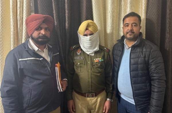 ਵਿਜੀਲੈਂਸ ਬਿਊਰੋ ਵਲੋਂ ਗ੍ਰਿਫਤਾਰ ਕੀਤਾ ਗਿਆ 5000 ਰੁਪਏ ਰਿਸ਼ਵਤ ਲੈਂਦਾ ਸਹਾਇਕ ਸਬ-ਇੰਸਪੈਕਟਰ. ਵਿਜੀਲੈਂਸ ਬਿਊਰੋ ਵਲੋਂ ਗ੍ਰਿਫਤਾਰ ਕੀਤਾ ਗਿਆ 5000 ਰੁਪਏ ਰਿਸ਼ਵਤ ਲੈਂਦਾ ਸਹਾਇਕ ਸਬ-ਇੰਸਪੈਕਟਰ.