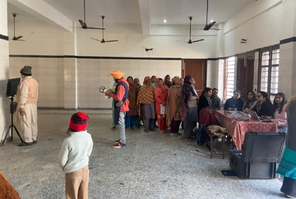 ਪਿੰਡ ਤੀੜਾ ’ਚ ਲਗਾਏ ਟੀ.ਬੀ. ਜਾਂਚ ਕੈਂਪ ਦਾ ਦ੍ਰਿਸ਼.