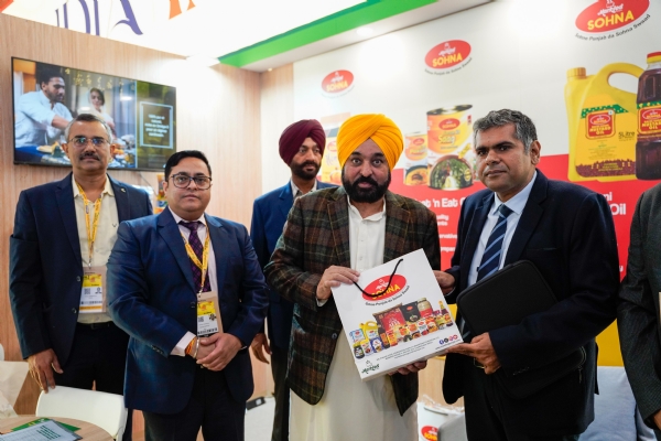 ਪੰਜਾਬ ਦੇ ‘ਸੋਹਣਾ’ ਬ੍ਰਾਂਡ ਹੇਠ ਡੱਬਾਬੰਦ ਛੋਲੇ ਤੇ ਰਾਜਮਾਂਹ ਲਾਂਚ ਕਰਦੇ ਹੋਏ ਮੁੱਖ ਮੰਤਰੀ ਭਗਵੰਤ ਸਿੰਘ ਮਾਨ
