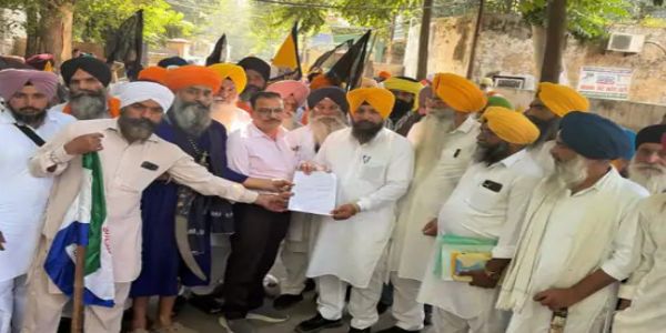 ਝੋਟਾ ਕਤਲ ਕਾਂਡ: ਇਨਸਾਫ਼ ਦੀ ਮੰਗ ਨੂੰ ਲੈ ਕੇ ਪੱਟੀ ਵਿੱਚ ‘ਵਾਰਿਸ ਪੰਜਾਬ ਦੇ’ ਵੱਲੋਂ ਧਰਨਾ