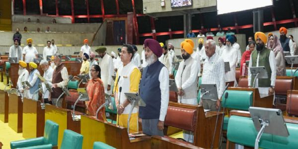 ਪੰਜਾਬ ਵਿਧਾਨ ਸਭਾ ਦੇ ਵਿਸ਼ੇਸ਼ ਸੈਸ਼ਨ ਦੌਰਾਨ ਪਰਵਿੰਦਰ ਸਿੰਘ ਝੋਟਾ ਨੂੰ ਕੀਤੀ ਸ਼ਰਧਾਂਜਲੀ ਭੇਟ
