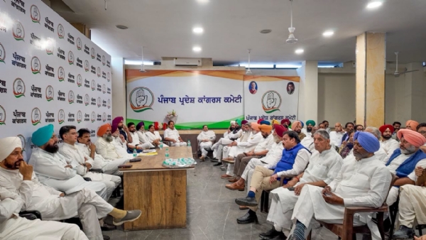 ਚੰਡੀਗੜ੍ਹ ਵਿੱਚ ਪੰਜਾਬ ਕਾਂਗਰਸ ਲੀਡਰਸ਼ਿਪ ਨਾਲ ਮੀਟਿੰਗ ਦੌਰਾਨ ਕਾਂਗਰਸ ਦੇ ਰਾਸ਼ਟਰੀ ਸੰਗਠਨ ਜਨਰਲ ਸਕੱਤਰ ਕੇ.ਸੀ. ਵੇਣੂਗੋਪਾਲ