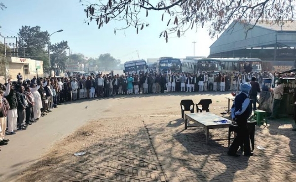 ਮੋਗਾ ਵਿਖ਼ੇ ਆਯੋਜਿਤ ਰੈਲੀ ਵਿਚ ਵਿਧਾਇਕ ਫਾਜ਼ਿਲਕਾ ਨਰਿੰਦਰਪਾਲ ਸਿੰਘ ਸਵਨਾ ਦੀ ਅਗਵਾਈ ਹੇਠ ਵੀਡੀਸੀ ਮੈਬਰਾਂ ਨੇ ਸ਼ਿਰਕਤ ਕੀਤੀ।