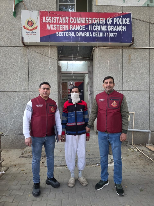 ਲੁੱਟ ਮਾਮਲੇ ਵਿੱਚ ਗ੍ਰਿਫ਼ਤਾਰ ਕੀਤੇ ਗਏ ਮੁਲਜ਼ਮ ਦੀ ਫੋਟੋ। ਲੁੱਟ ਮਾਮਲੇ ਵਿੱਚ ਗ੍ਰਿਫ਼ਤਾਰ ਕੀਤੇ ਗਏ ਮੁਲਜ਼ਮ ਦੀ ਫੋਟੋ।