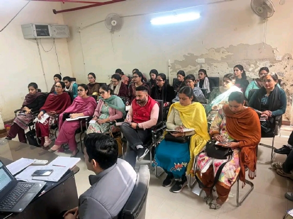 ਮੀਟਿੰਗ ’ਚ ਹਾਜ਼ਰ ਸੀ.ਐਚ.ਓਜ਼