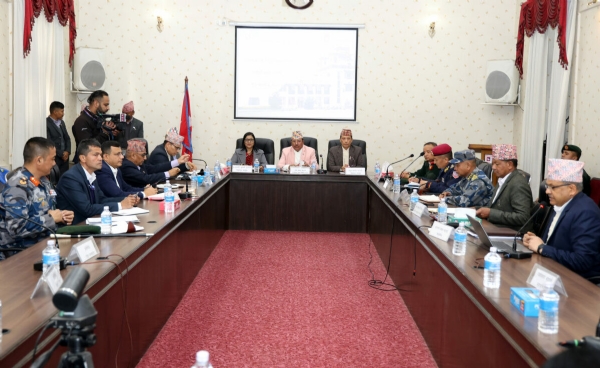 ਚੋਣ ਕਮਿਸ਼ਨ ਵਿਖੇ ਸੁਰੱਖਿਆ ਕਮੇਟੀ ਦੀ ਮੀਟਿੰਗ ਹੋਈ ਚੋਣ ਕਮਿਸ਼ਨ ਵਿਖੇ ਸੁਰੱਖਿਆ ਕਮੇਟੀ ਦੀ ਮੀਟਿੰਗ ਹੋਈ