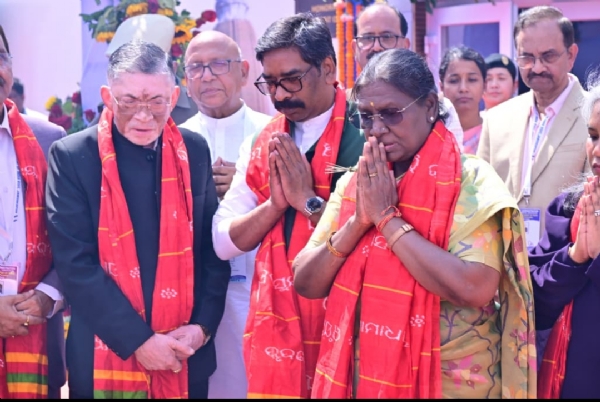 ਸ਼੍ਰੀ ਸ਼੍ਰੀ ਜਗਨਨਾਥ ਮੰਦਿਰ ਅਤੇ ਜਗਨਨਾਥ ਅਧਿਆਤਮਿਕ ਚੈਰੀਟੇਬਲ ਸੈਂਟਰ ਦਾ ਨੀਂਹ ਪੱਥਰ ਰੱਖਣ ਦੀ ਰਸਮ