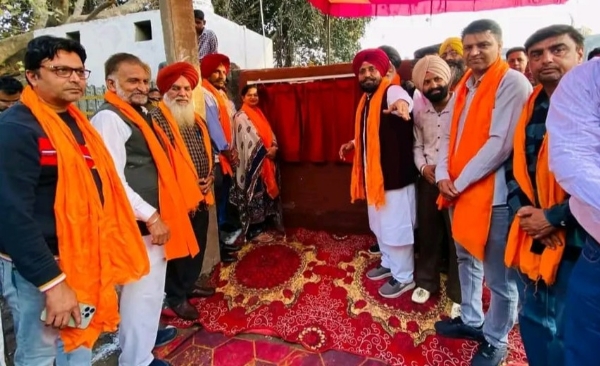 ਪ੍ਰਜੈਕਟ ਦਾ ਉਦਘਾਟਨ ਕਰਨ ਸਮੇਂ ਮੇਅਰ ਇੰਦਰਜੀਤ ਕੌਰ ਅਤੇ ਵਿਧਾਇਕ ਦਲਜੀਤ ਸਿੰਘ ਗਰੇਵਾਲ