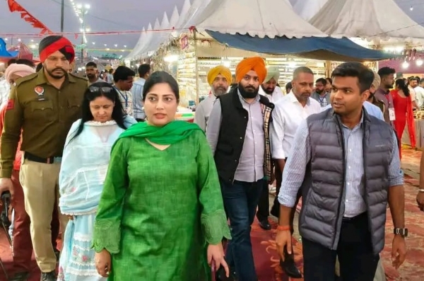 ਪੰਜਾਬ ਸਖੀ ਸ਼ਕਤੀ ਮੇਲੇ ’ਚ ਪਹੁੰਚੇ ਡਿਪਟੀ ਕਮਿਸ਼ਨਰ ਹਿਮਾਂਸ਼ੂ ਜੈਨ