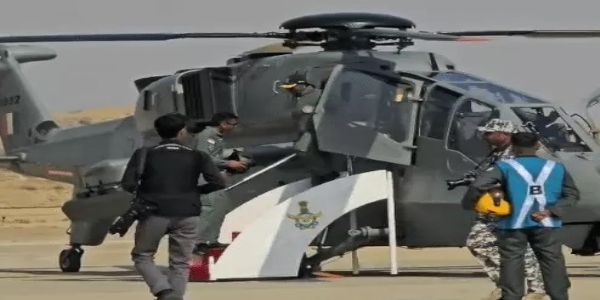 ਰਾਸ਼ਟਰਪਤੀ ਨੇ ਜੈਸਲਮੇਰ ਵਿੱਚ 'ਪ੍ਰਚੰਡ' ਹੈਲੀਕਾਪਟਰ ਰਾਹੀਂ ਉਡਾਣ ਭਰੀ