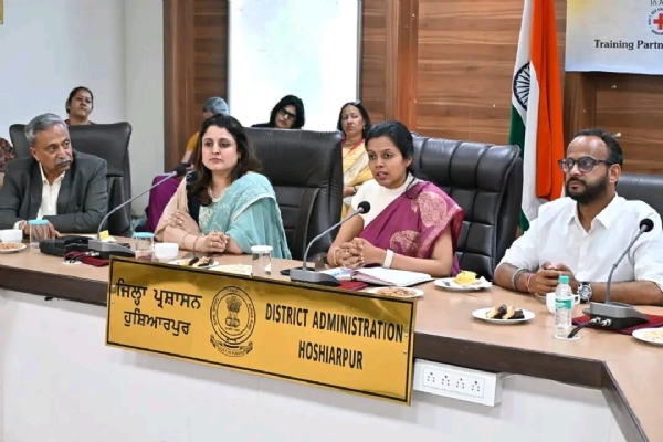 ਸੰਬੋਧਨ ਕਰਦੇ ਹੋਏ ਡਿਪਟੀ ਕਮਿਸ਼ਨਰ ਆਸ਼ਿਕਾ ਜੈਨ