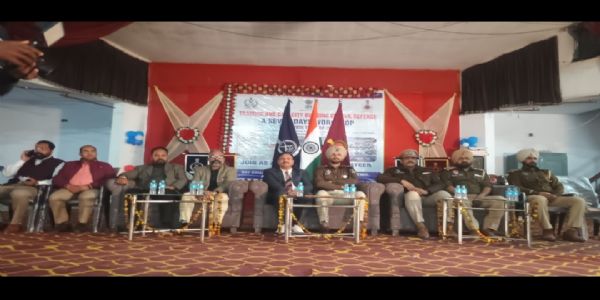 ਵਲੰਟੀਅਰਾਂ ਲਈ ਲਗਾਇਆ 7 ਦਿਨਾਂ ਸਿਵਲ ਡਿਫੈਂਸ ਟ੍ਰੇਨਿੰਗ ਕੋਰਸ ਸਫ਼ਲਤਾਪੂਰਵਕ ਸੰਪੰਨ