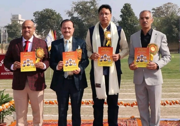 ਖੇਡ ਸਮਾਗਮ ਦੌਰਾਨ ਵਿਧਾਇਕ ਡਾ. ਅਜੇ ਗੁਪਤਾ ਅਤੇ ਹੋਰ ਪਤਵੰਤੇ। ਖੇਡ ਸਮਾਗਮ ਦੌਰਾਨ ਵਿਧਾਇਕ ਡਾ. ਅਜੇ ਗੁਪਤਾ ਅਤੇ ਹੋਰ ਪਤਵੰਤੇ।