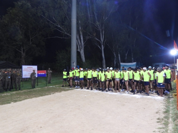 ਭਰਤੀ ’ਚ ਹਿੱਸਾ ਲੈਂਦੇ ਨੌਜਵਾਨ