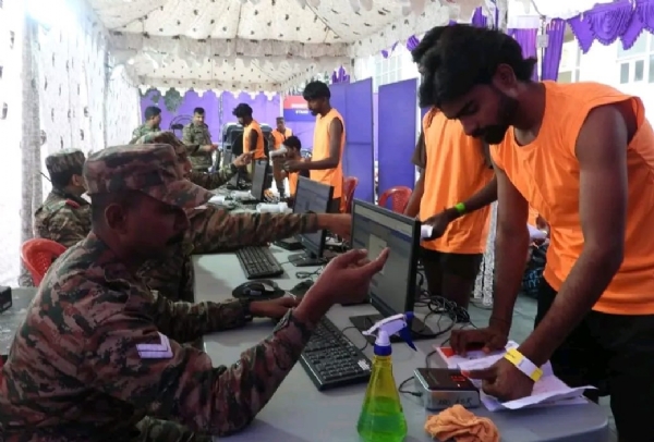 ਭਰਤੀ ਰੈਲੀ ’ਚ ਹਿੱਸਾ ਲੈਣ ਵਾਲੇ ਨੌਜਵਾਨ