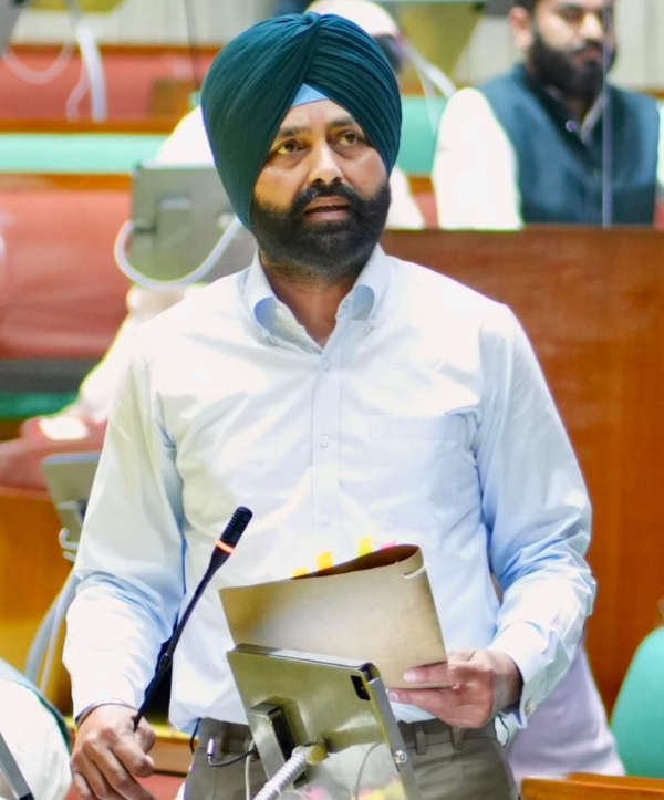 ਸੰਬੋਧਨ ਕਰਦੇ ਪੰਜਾਬ ਦੇ ਟਰਾਂਸਪੋਰਟ ਅਤੇ ਜੇਲ੍ਹ ਮੰਤਰੀ ਲਾਲਜੀਤ ਸਿੰਘ ਭੁੱਲਰ